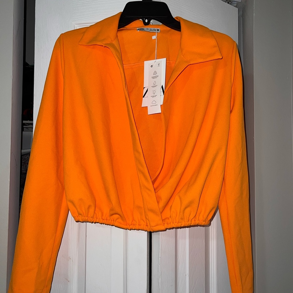 NWT Zara Orange crop long sleeved collared shirt Small
